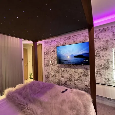 The Opulence Bradford (West Yorkshire)