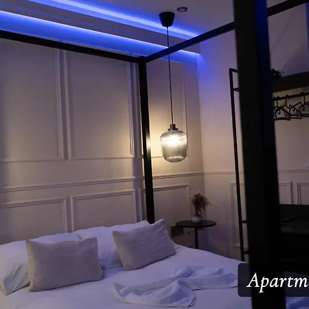 The Opulence * Bradford (West Yorkshire)