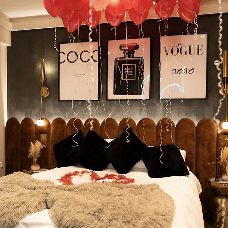 The Opulence * Bradford (West Yorkshire)